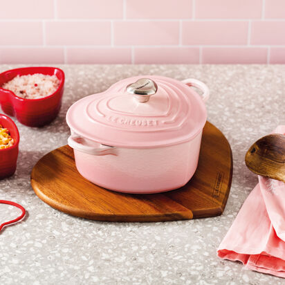 Heart Shaped Casserole with Knob 20cm Shell Pink 777 | Le Creuset Hong Kong