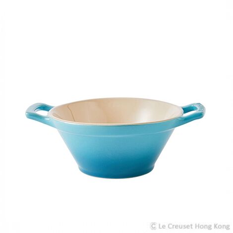 blue serving bowls