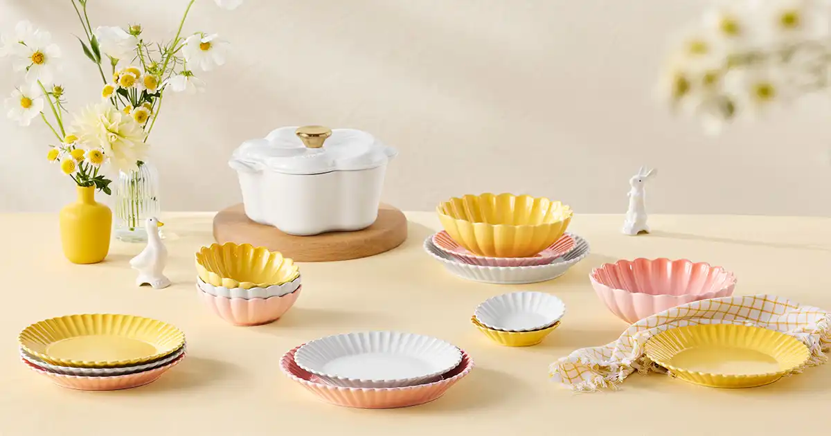 New Flower Collection | LE CREUSET