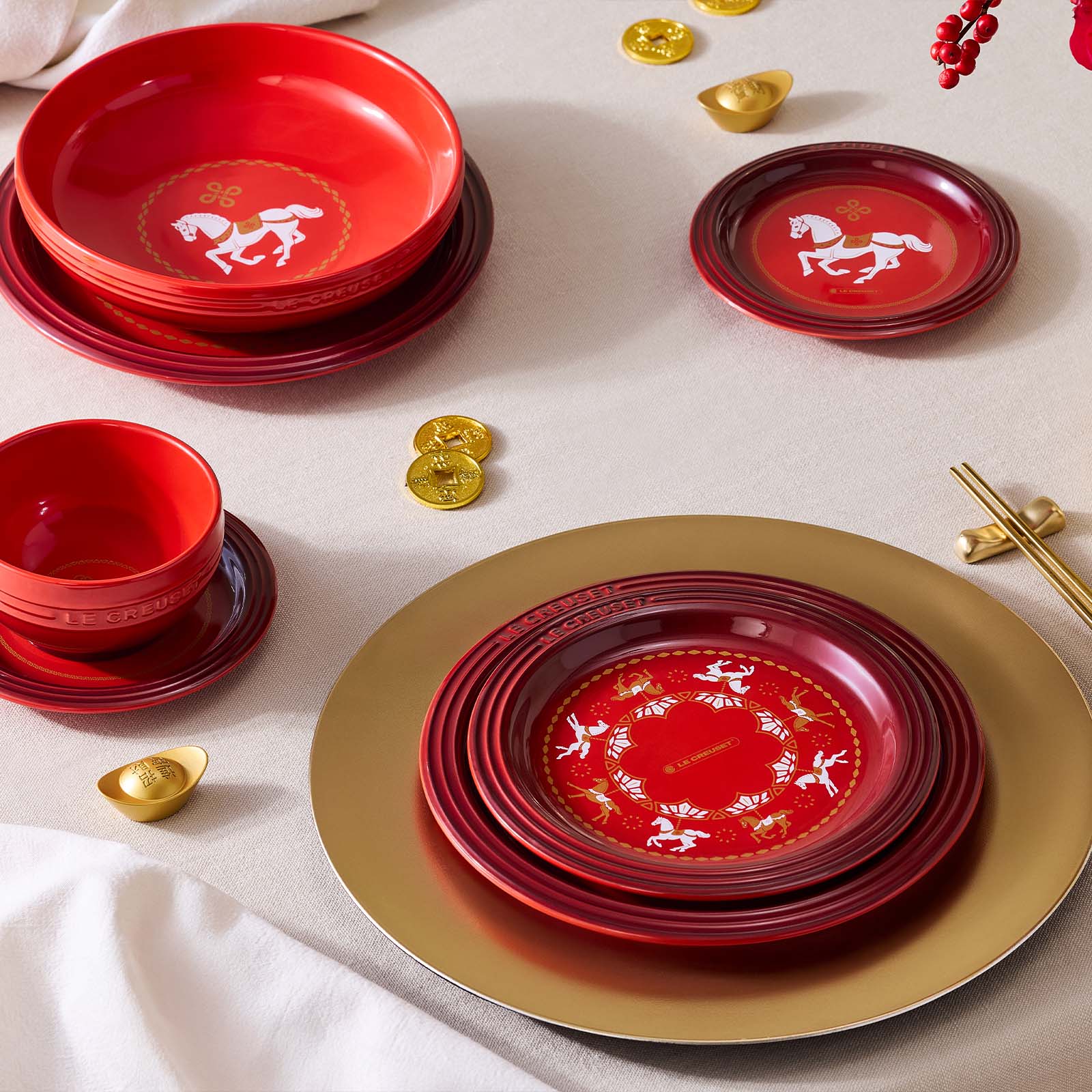 Carousel Round Plate image number 5