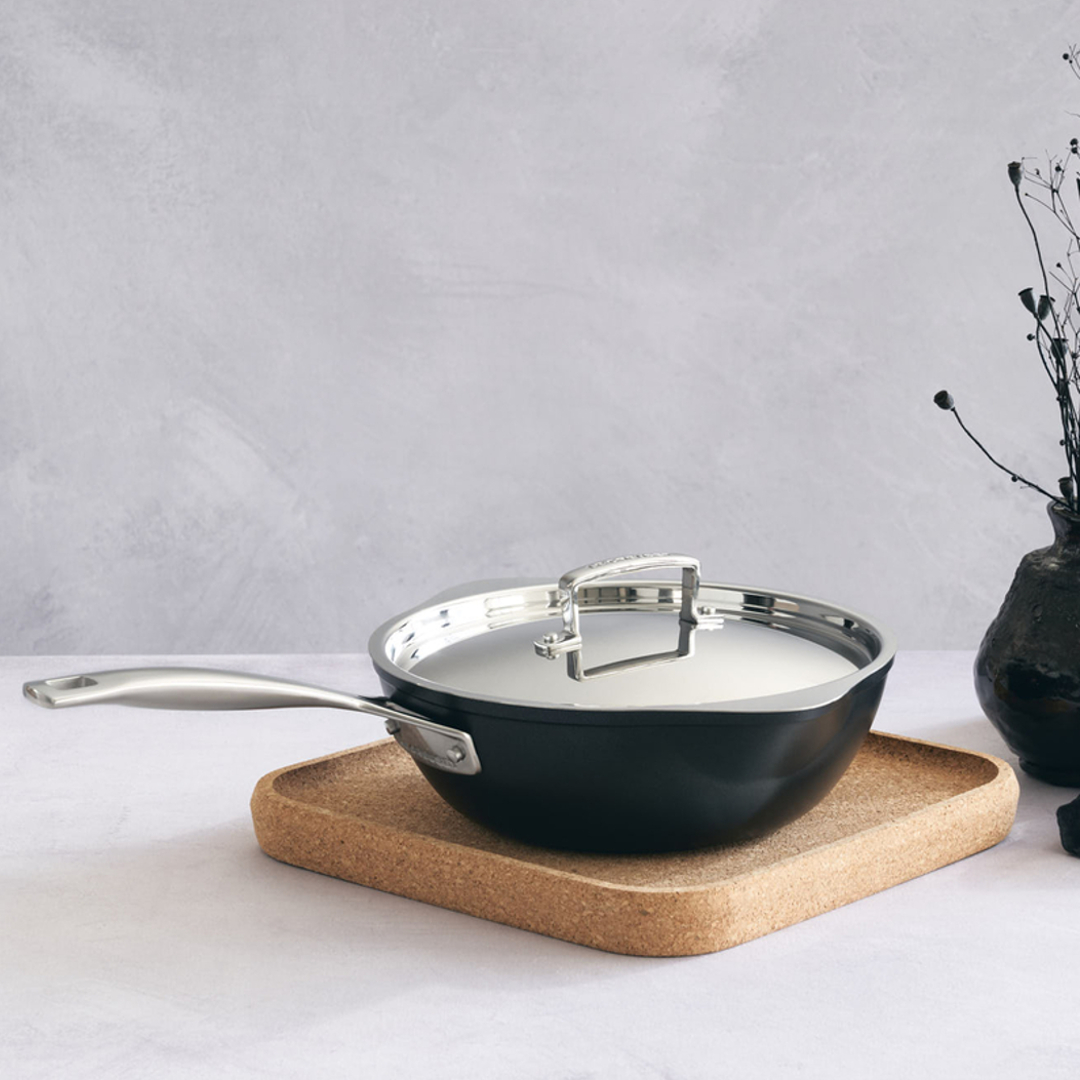 Toughened Non-Stick Chef Pan with Stainless Steel Lid image number 5