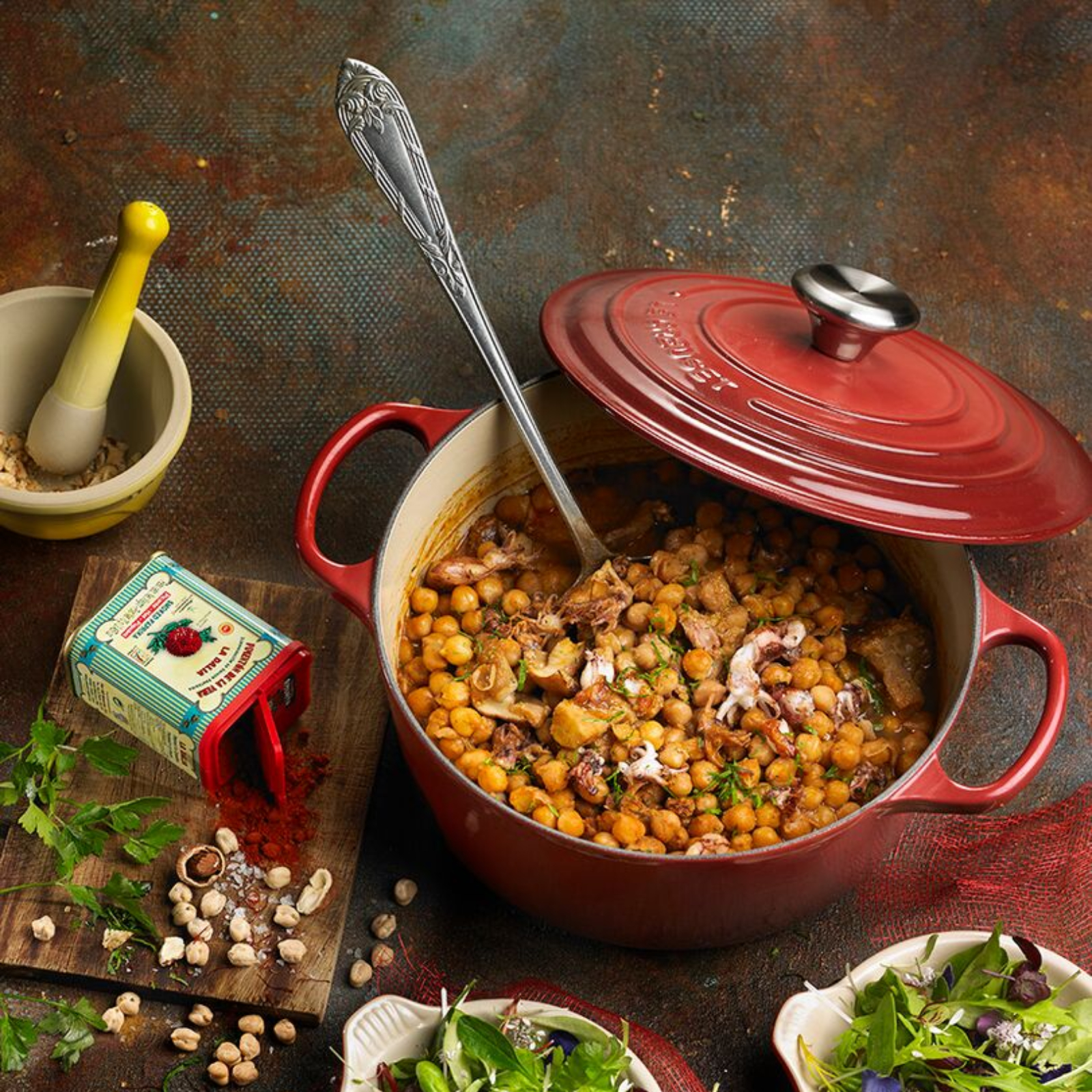 Round Casserole image number 5