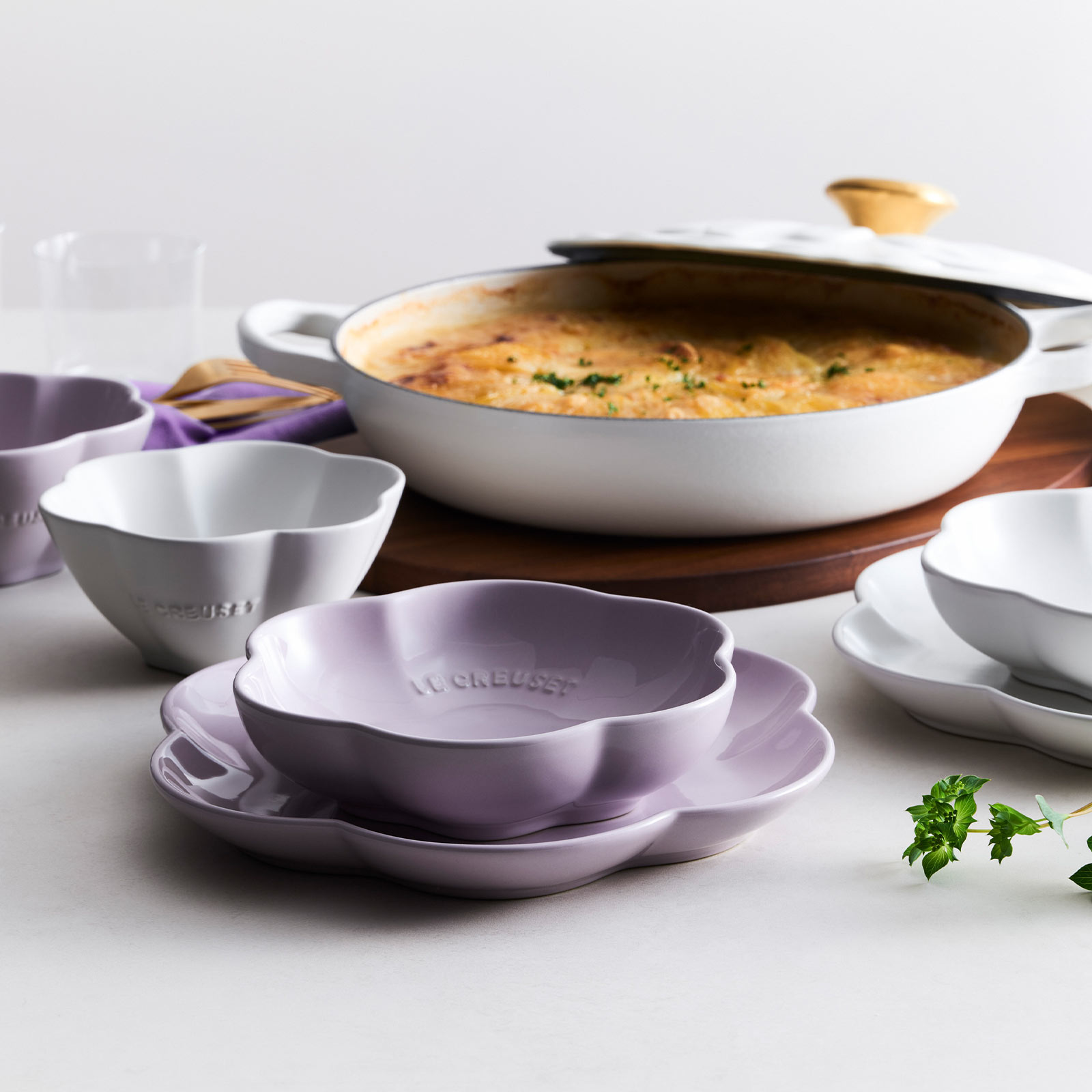 Sphere Floral Rice Bowl image number 4