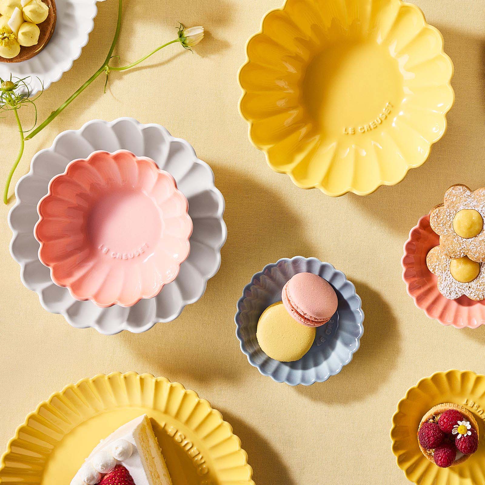 Gerbera Bowl image number 6