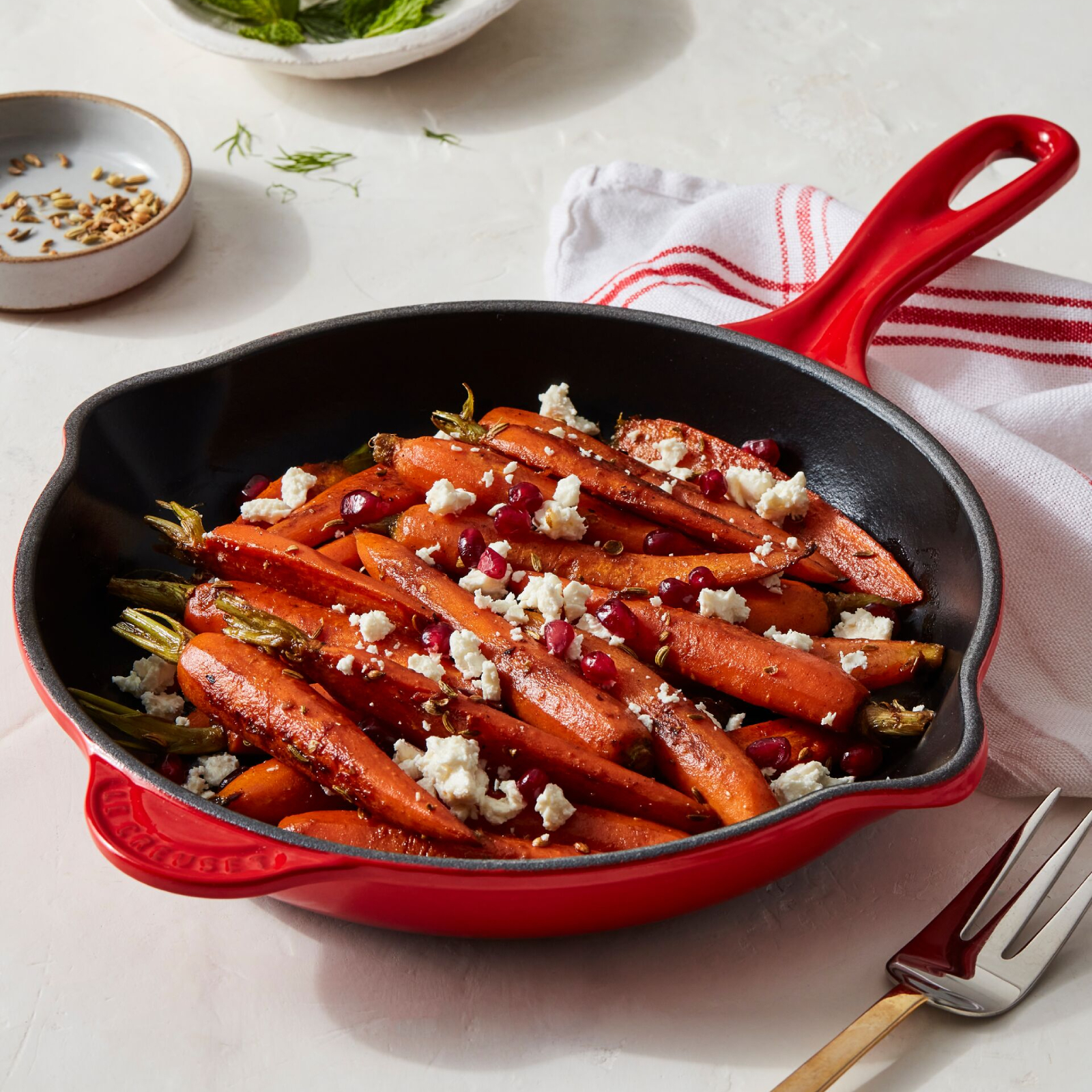 Round Skillet image number 4