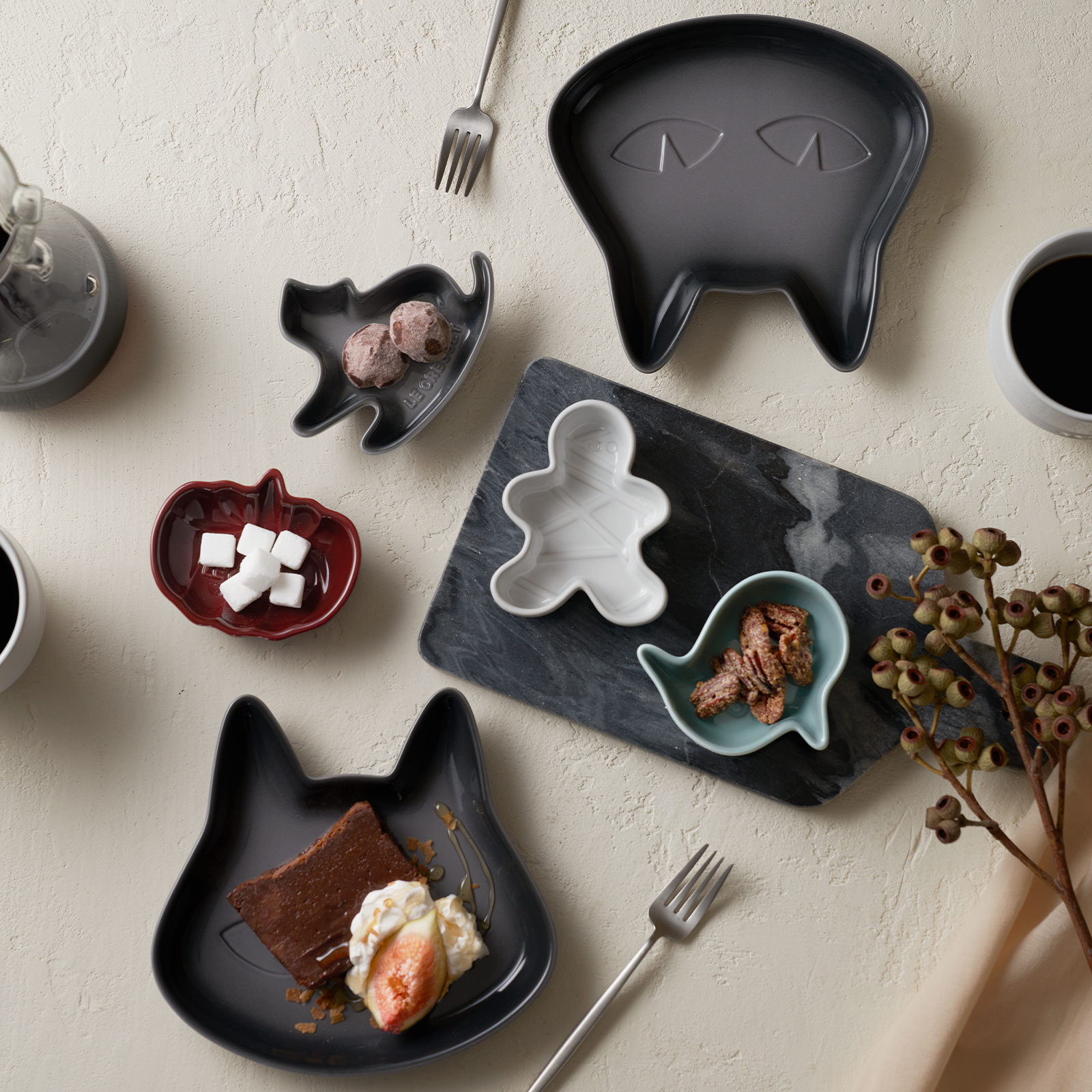 Set of 4 Mini Halloween Dish image number 7