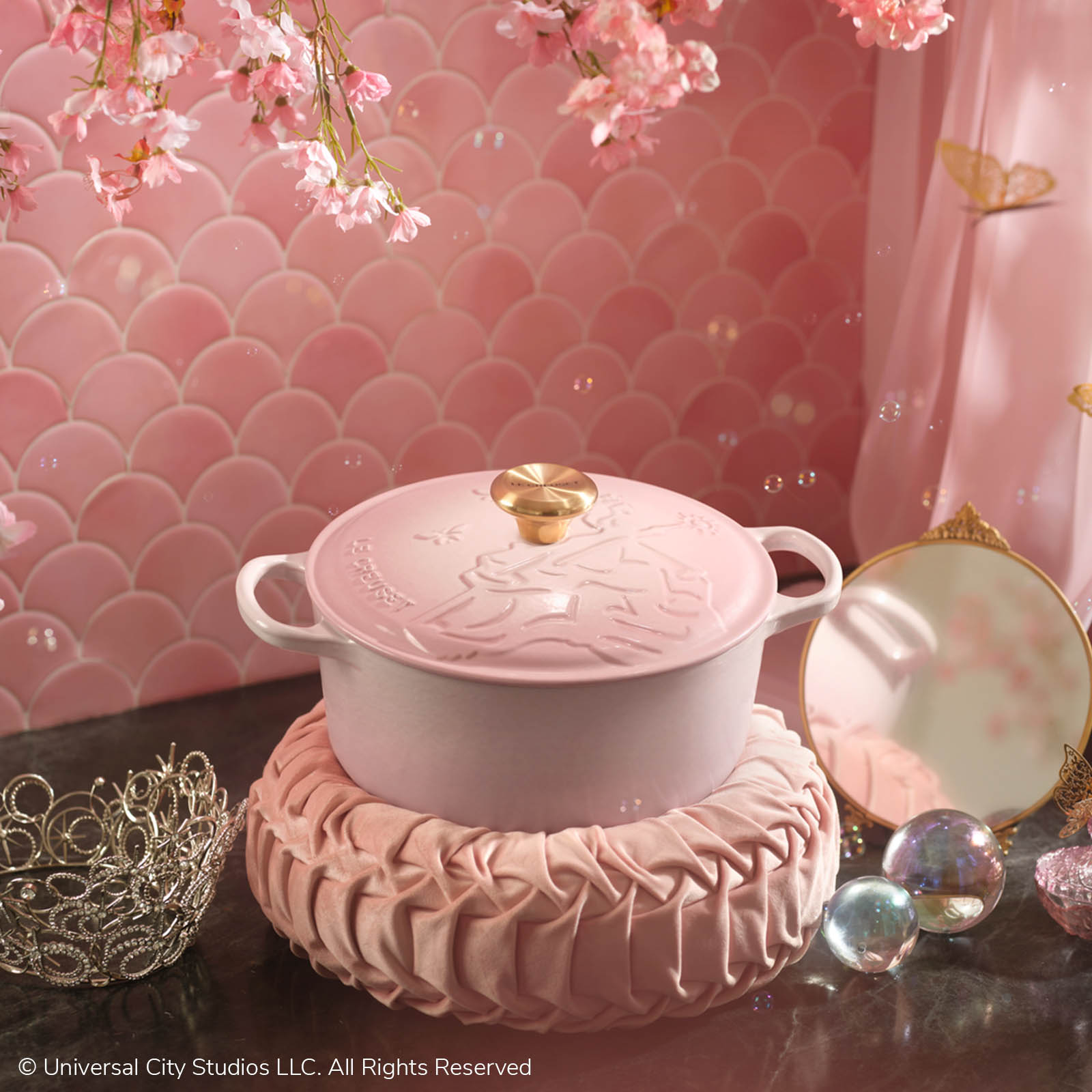 Wicked Glinda 浮雕圓形琺瑯鑄鐵鍋 image number 6