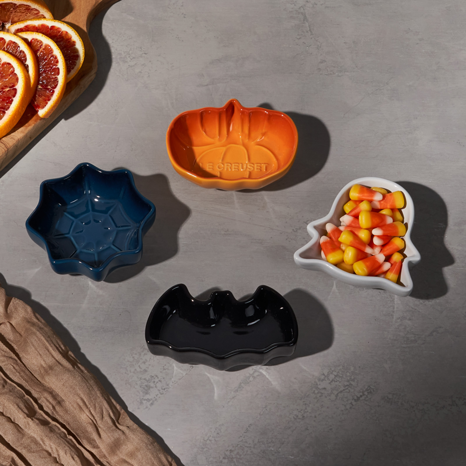 Set of 4 Mini Halloween Dish image number 4