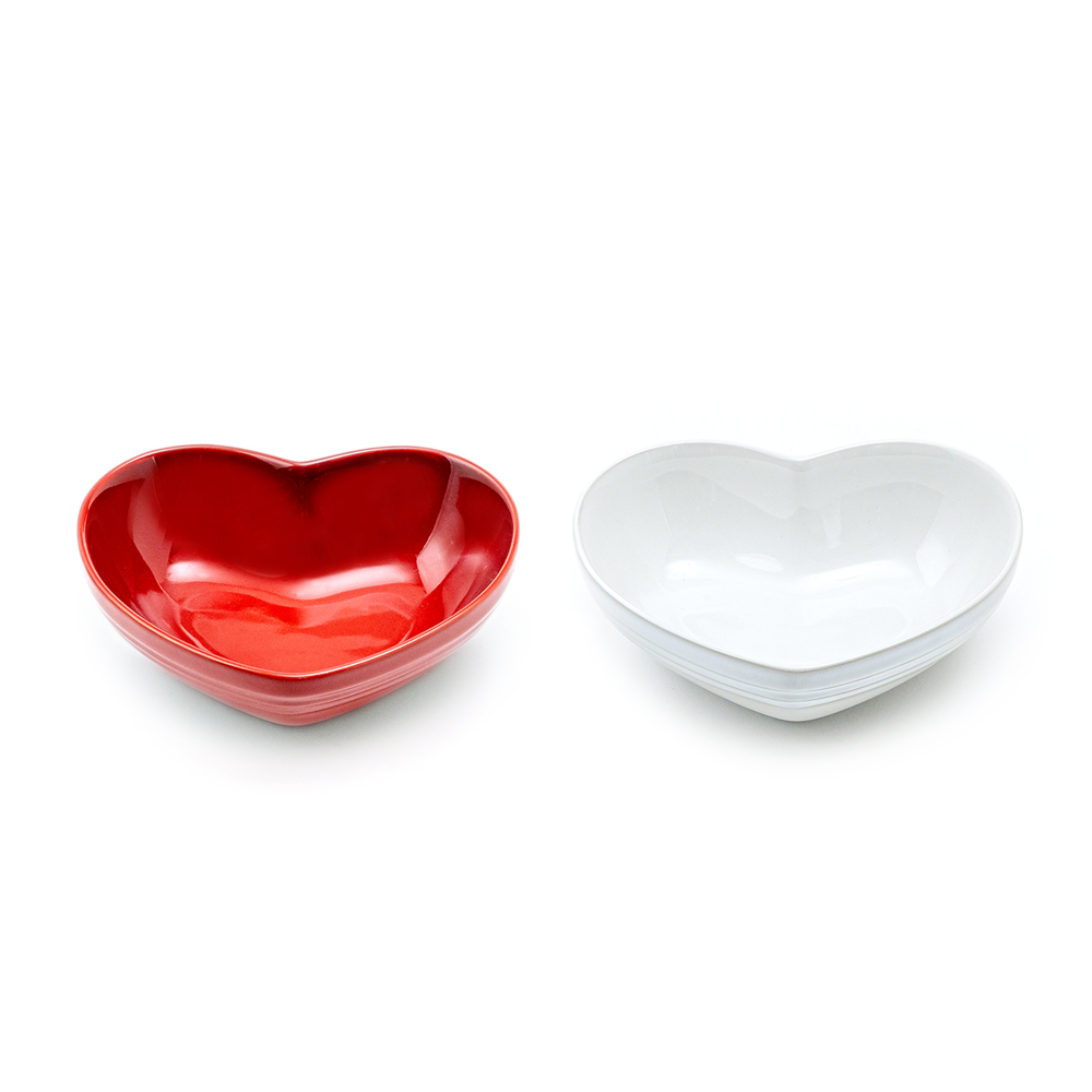 Set of 2 Heart Dishes image number 0