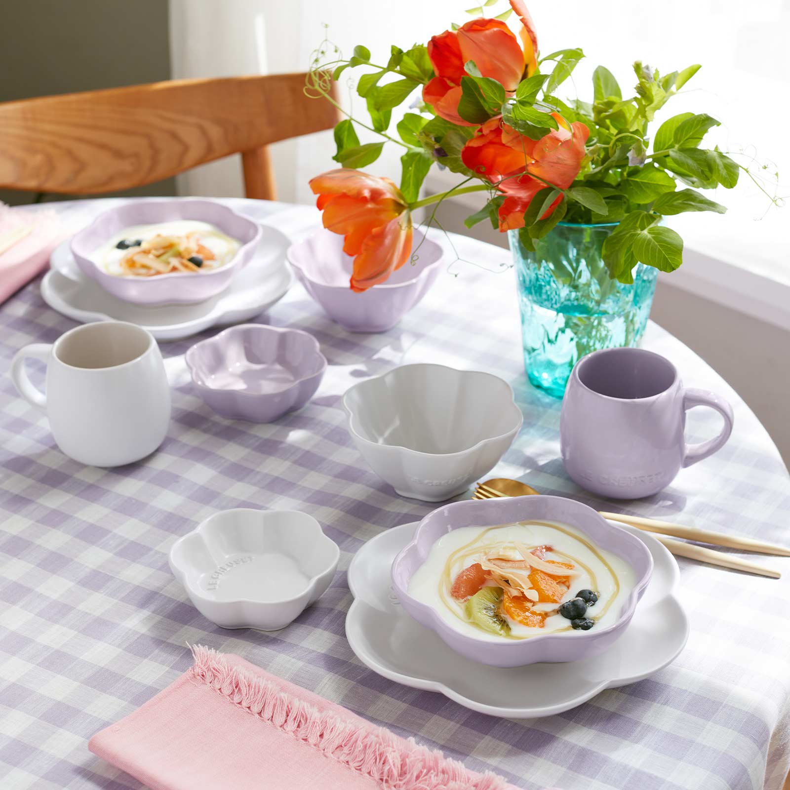 Sphere Floral Rice Bowl image number 7