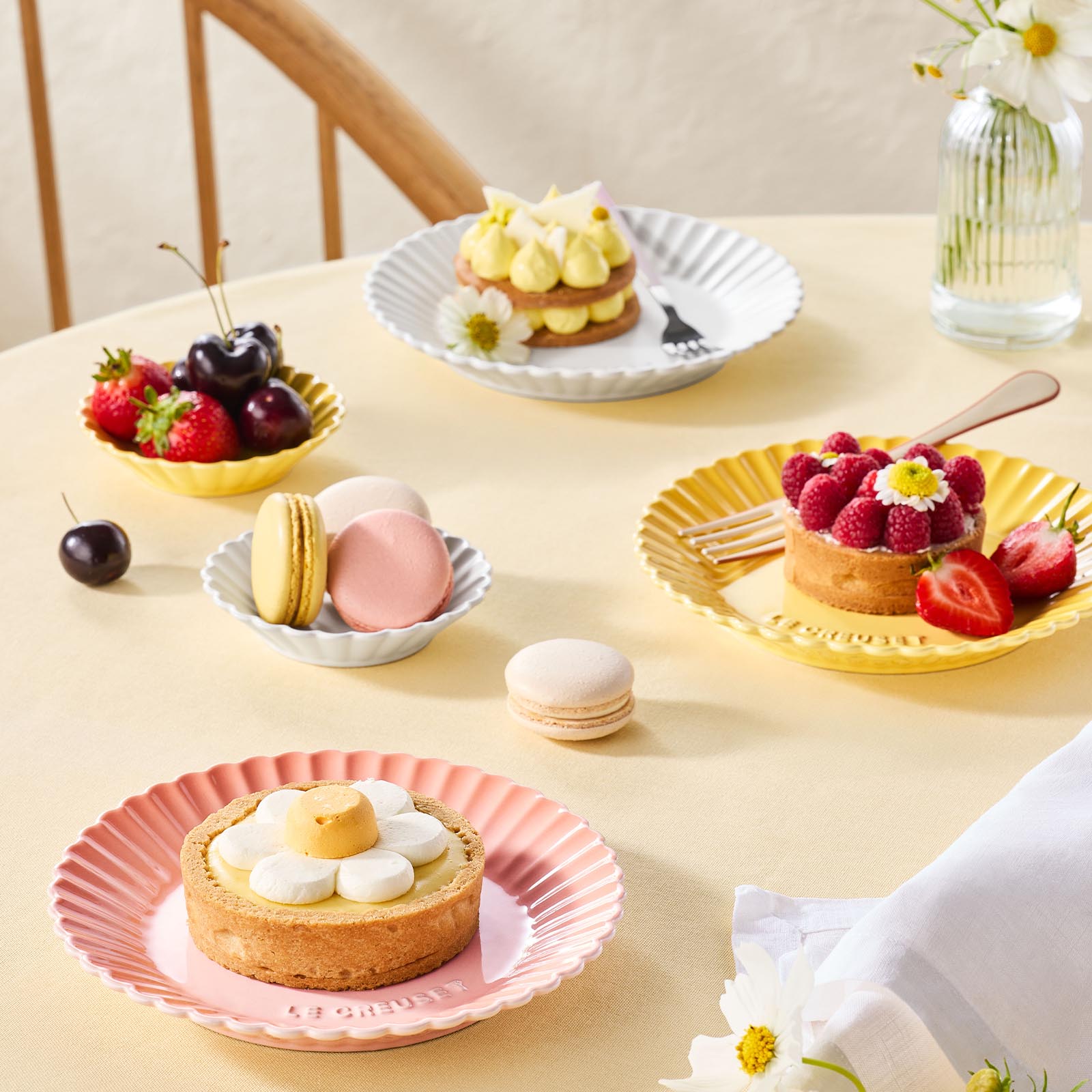 非洲菊造型陶瓷碟 image number 6