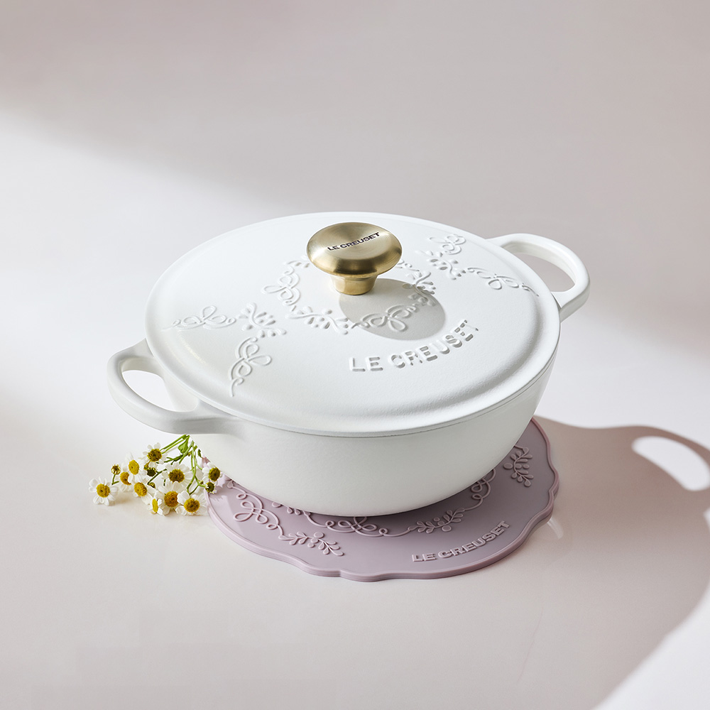 Eternity Lace Silicone Round Trivet image number 2