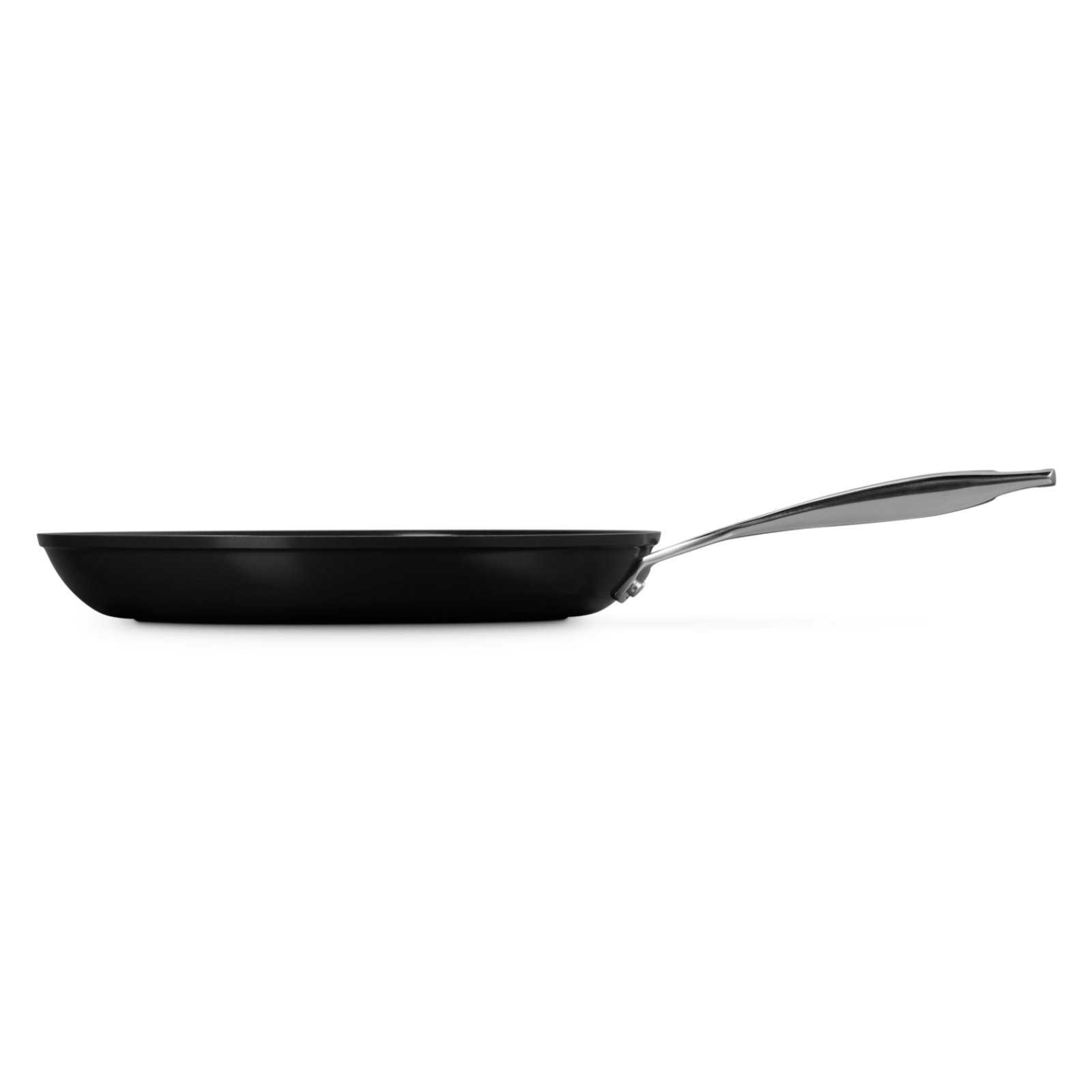 Essential Non-stick Ceramic Frying Pan image number 4